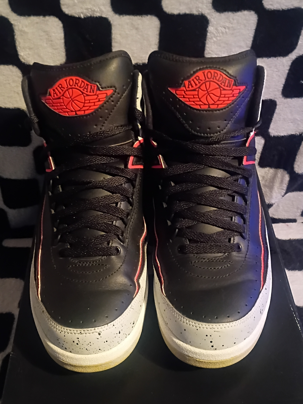 Air Jordan 2 Retro "Infrared 23"  Men's Size 11 – Excellent Condition w/ Box